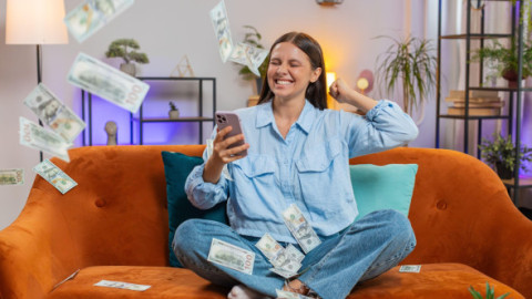 Banii vin din plin pentru trei zodii începând cu 11 martie 2026. Cine atrage abundența financiară