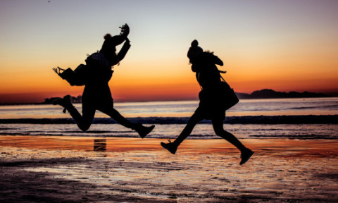 Vineri 13 nu e zi cu ghinion pentru ele. Viața începe să se îmbunătățească pentru trei zodii după 13 martie 2026