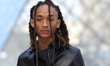 Reacții mixte în online după ce fiul lui Will Smith a făcut un „tur” al genții sale în formă de casă, de aproape 48.000 de dolari