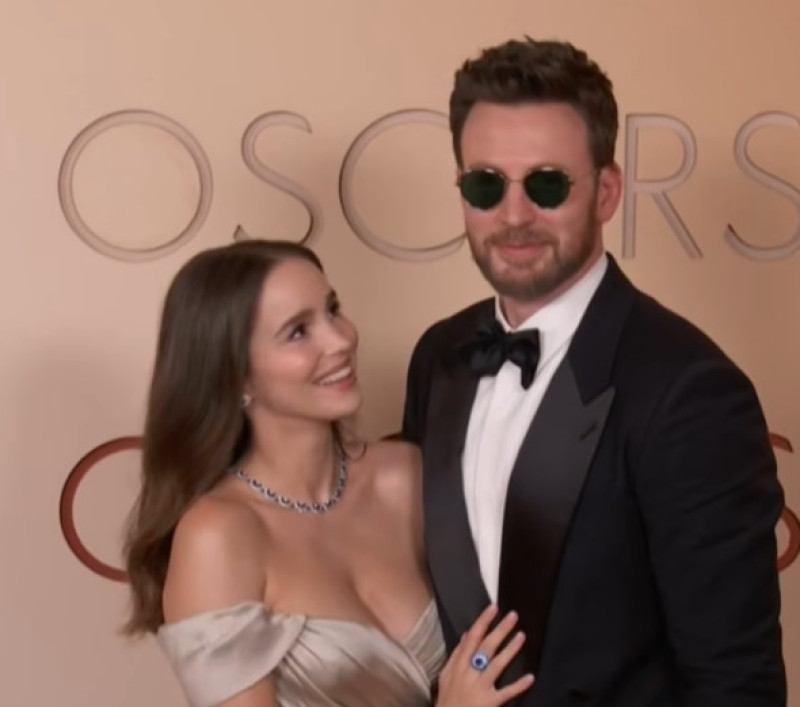 chris evans si alba baptista (3)