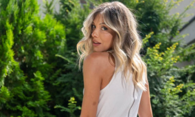 Andreea Ibacka, abdomen cu pătrățele la 41 de ani. Nici în vacanță nu sare peste sport. La 6 dimineața era deja în picioare