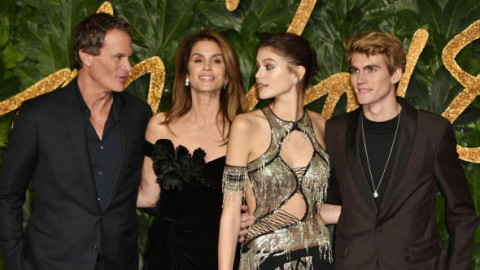 Cindy Crawford și durerea unei mame care și-a pierdut fiul de doar 27 de ani: "Și-a trăit viața cu bunătate și vulnerabilitate"