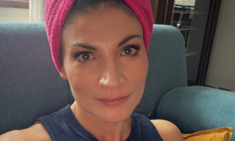 Ioana Ginghină, procedură estetică la 49 de ani. Actrița s-a lăsat înțepată din cap până în decolteu: „Să le rezolvăm pe toate!”