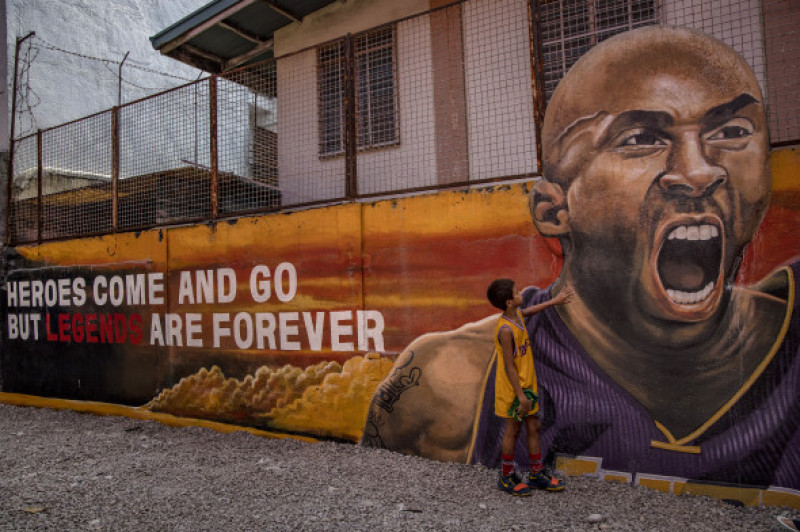 Filipinos Pays Tribute To Kobe Bryant In Valenzuela City