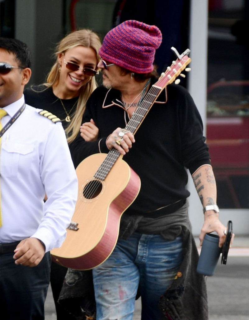 *PREMIUM-EXCLUSIVE* MUST CALL FOR PRICING BEFORE USAGE - First Pictures of a possible couple alert as the American Actor and Musician Johnny Depp is seen out in London with the Russian beautician named Yulia.*PICTURES TAKEN ON 11/07/2024*