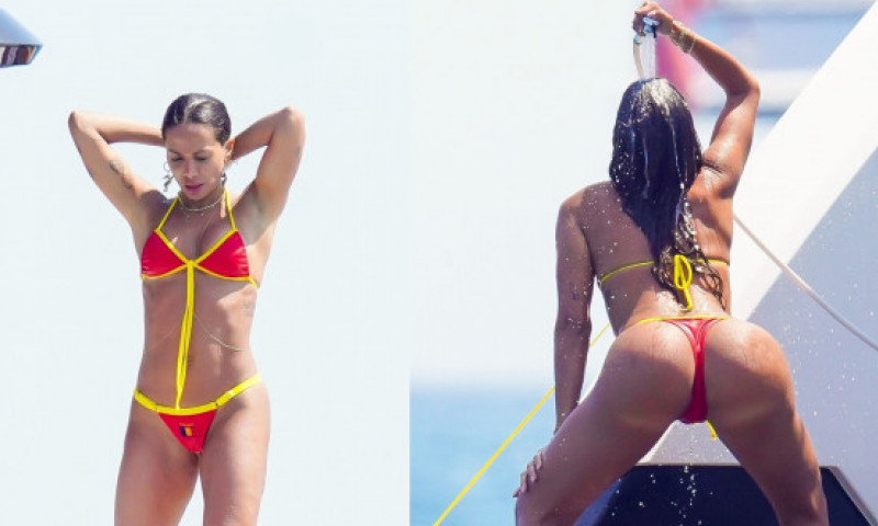 Anitta a atras toate privirile intr-un bikini cu steagul Romaniei. Artista a fost surprinsa pe un yacht in Saint-Tropez, la doar cateva zile dupa concertul din Costinesti