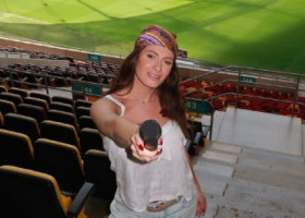 Raluka, copleșită de emoții după ce a cântat imnul României în fața a 45.000 de spectatori: „Nu mai știam cum mă cheamă!”