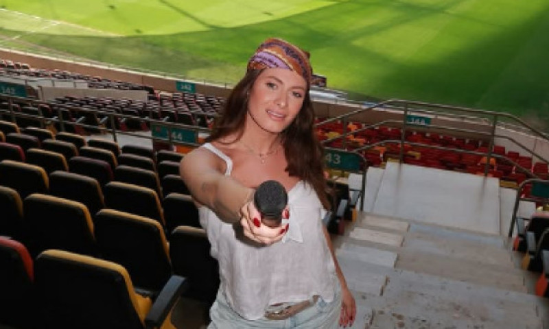 Raluka, copleșită de emoții după ce a cântat imnul României în fața a 45.000 de spectatori: „Nu mai știam cum mă cheamă!”