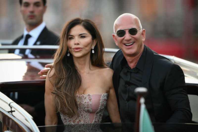Jeff-bezos-Lauren-Sánchez (2)