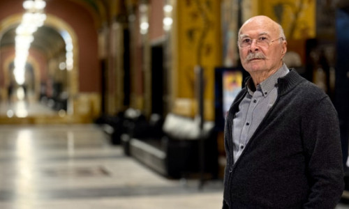 Tudor Gheorghe a ajuns de urgență la spital după ce a leșinat într-un hotel din Iași. Artistul s-a lovit la cap în baie