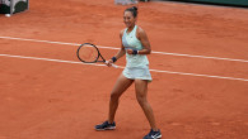 Qinwen Zheng din China a eliminat-o pe Simona Halep în turul al doilea de la Roland Garros Foto: Profimedia Images | Poza 23 din 24