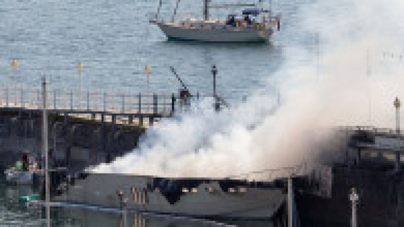 Un super-iaht a luat foc și s-a scufundat într-un port din Anglia Foto: Profimedia Images | Poza 12 din 14
