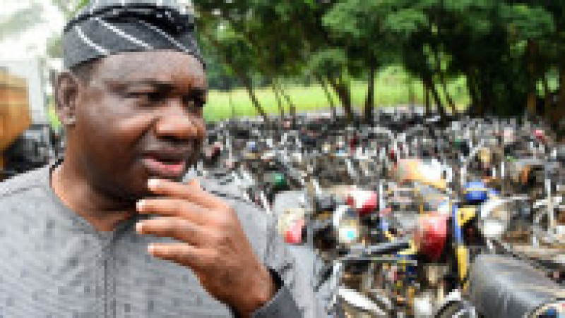 Peste 2.000 de motociclete folosite pe post de taxi au fost confiscate și distruse în cel mai mare oraș al Nigeriei, Lagos. Foto: Profimedia | Poza 3 din 6