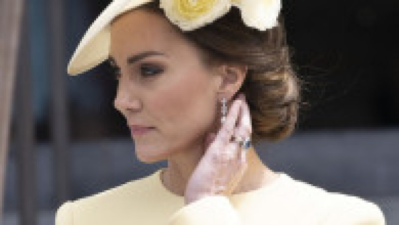 Catherine, ducesă de Cambridge, a purtat o pălărie o pălărie Philip Treacy Foto: Profimedia Images | Poza 6 din 28
