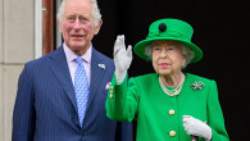 Regina Elisabeta a II-a și prințul Charles, moștenitorul Coroanei Foto: Profimedia Images | Poza 3 din 44