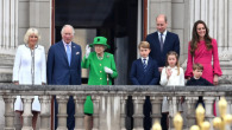 Prințul William (dreapta) este al doilea în ordinea succesiunii la tron Foto: Profimedia Images | Poza 8 din 13