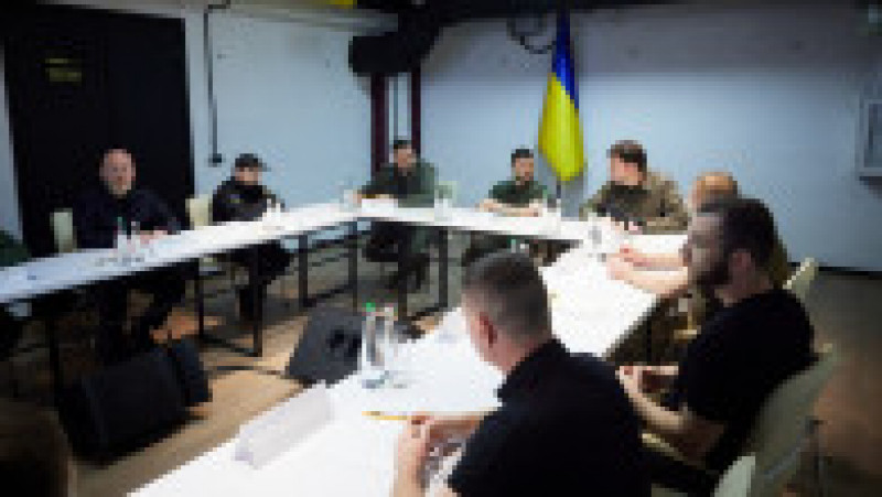 Zelenski a fost informat de liderii militari regionali despre situația din teren Foto: president.gov.ua | Poza 6 din 17