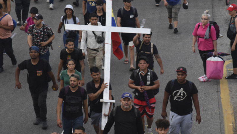 Câteva mii de migranți din America Centrală și Latină au plecat din sudul Mexicului și vor să ajungă în SUA în același timp cu Summitul Americilor. Foto: Profimedia Images
