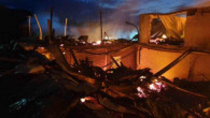 Incendiu puternic la o fabrică de mobilă din Prahova. FOTO: ISU Prahova | Poza 3 din 6