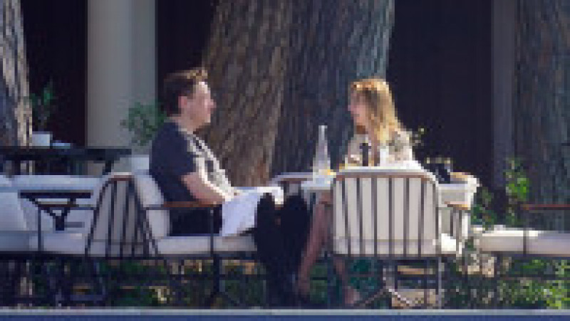 Elon Musk a fost surprins pentru prima oară în public alături de noua iubită, actrița australiană Natasha Bassett. FOTO: Profimedia Images | Poza 2 din 12