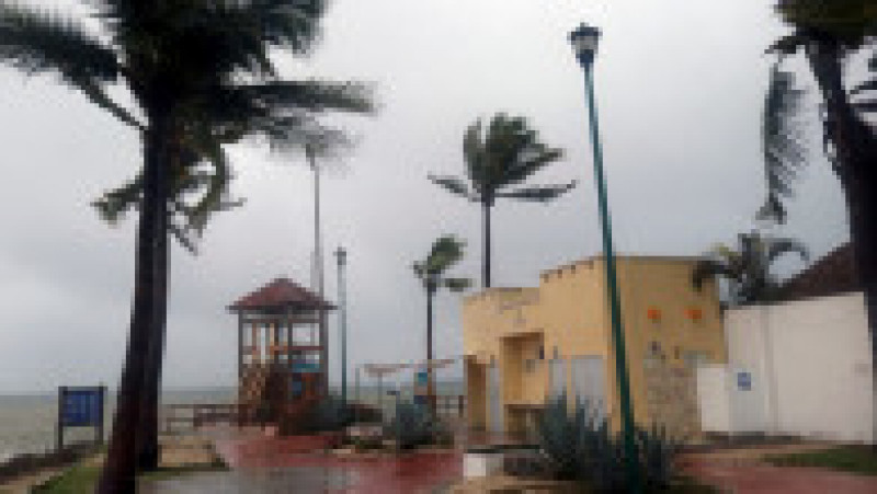 Uraganul Agatha, primul care s-a format în acest sezon în Oceanul Pacific în largul coastei Mexicului, a atins uscatul ca uragan de categoria 2. Foto: Profimedia Images | Poza 3 din 8