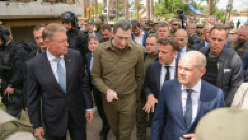 Klaus Iohannis, Emmanuel Macron, Mario Draghi și Olaf Scholz vizitează orașul ucrainean Irpin. Foto: Administrația Prezidențială | Poza 10 din 31