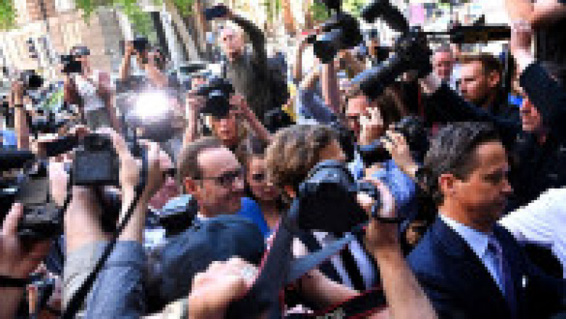 Acuzat de agresiune sexuală, Kevin Spacey a fost lăsat în libertate de justiţia britanică. Sursa foto: Profimedia Images | Poza 3 din 11