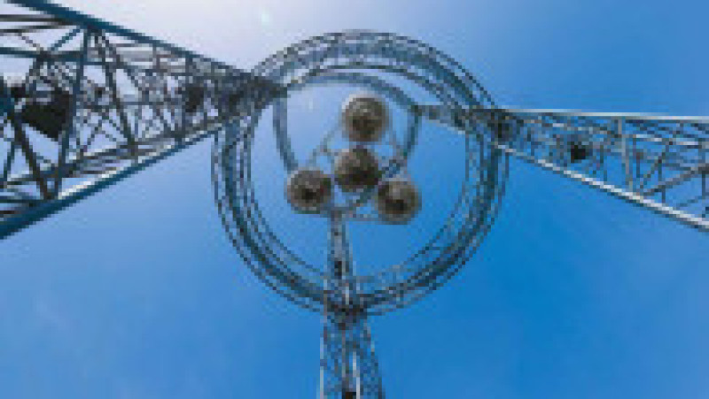 Sistemul tehnologic ar putea permite în viitor transmiterea wireless a energiei solare din spaţiul cosmic pe Pământ. Foto: Xidian University | Poza 4 din 4
