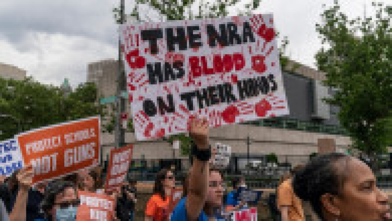 Zeci de mii de oameni au protestat în SUA pentru a cere legi mai stricte privind controlul armelor. FOTO: Profimedia Images | Poza 10 din 12