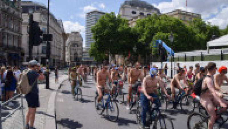 Peste o mie de bicicliști au participat la Parada Mondială a Bicicliștilor Dezbrăcați, în Londra. Foto: Profimedia Images | Poza 6 din 13