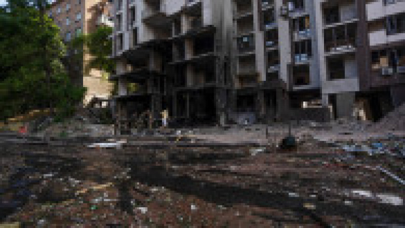 Imagini cu dezastrul lăsat în urmă de loviturile de duminică dimineaţă ale Rusiei asupra Kievului. Foto: Profimedia Images | Poza 6 din 10