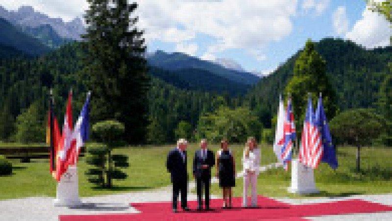 Olaf Scholz îl primește la G7 pe Boris Johnson. Foto: Profimedia Images | Poza 4 din 18