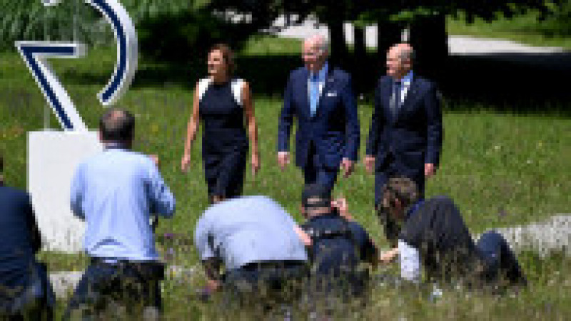 Olaf Scholz îl primește la G7 pe Joe Biden. Foto: Profimedia Images | Poza 3 din 18
