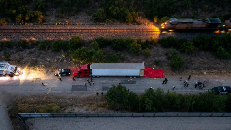 46 de oameni au fost găsiți morți într-un camion, în Texas. FOTO: Profimedia Images