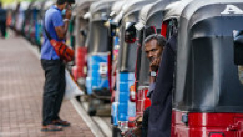 Sri Lanka interzice vânzarea de benzină și motorină către populație. Sursa foto: Profimedia Images | Poza 2 din 51