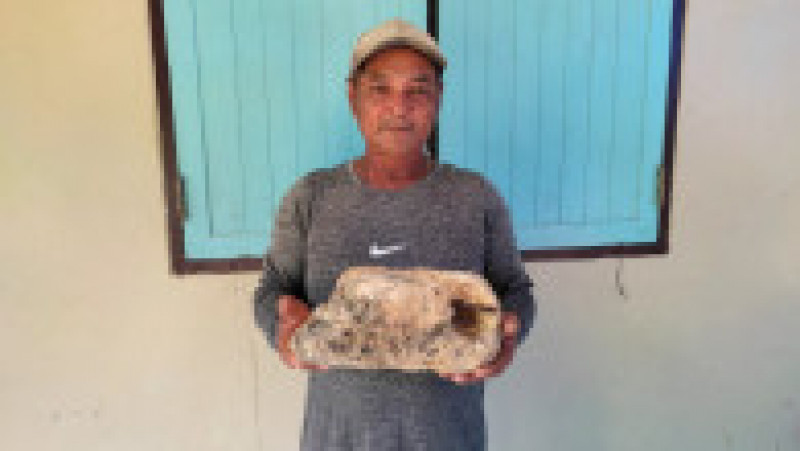 Un pescar din Thailanda a găsit pe plajă un bulgăre de 3,4 kg de chihlimbar FOTO: Profimedia Images | Poza 9 din 15