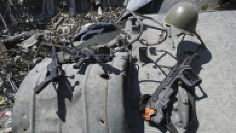 Arme abandonate în incinta uzinei Azovstal. Foto: Profimedia Images | Poza 2 din 7
