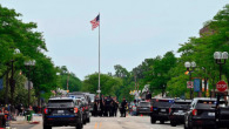 Un atac armat a avut loc într-o suburbie a orașului Chicago, Highland Park, în timpul paradei de Ziua Independenței a SUA. Foto Profimedia Images | Poza 1 din 18