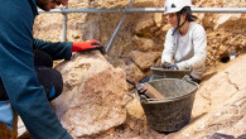 Paleontologi spanioli au descoperit o fosilă a unui om a cărui vârstă este estimată la 1,4 milioane de ani, ceea ce ar face din aceasta cea mai veche fiinţă umană identificată în Europa. Foto-Profimedia Images | Poza 3 din 7