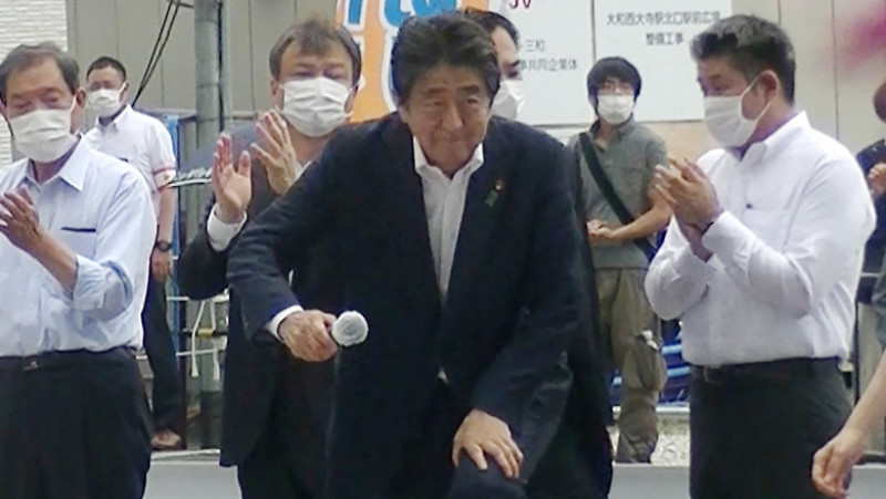 Fostul premier japonez Shinzo Abe a fost asasinat în timp ce ținea un discurs electoral. Foto: Profimedia Images