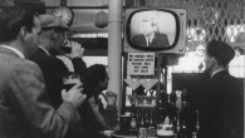 Prima transmisiune de televiziune prin Telstar a fost o conferință de presă a președintelui american din acel moment, John F. Kennedy. Foto: Profimedia | Poza 1 din 9