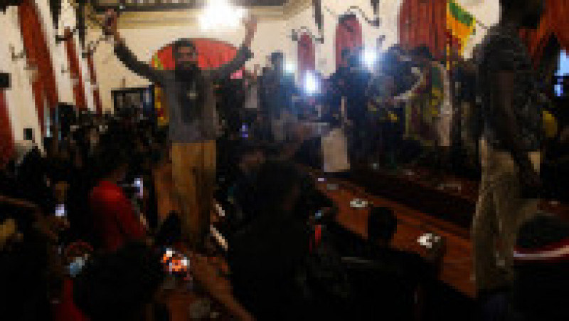 Protestatarii au intrat în reședința prezidențială din Sri Lanka. Foto: Profimedia | Poza 7 din 18