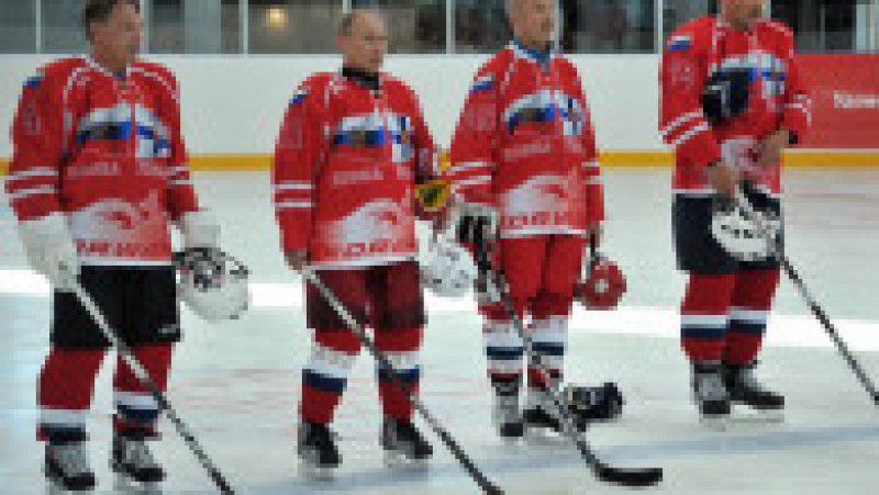Președintele rus Vladimir Putin și președintele finlandez Sauli Niinisto au jucat un meci amical de hochei în 2012. Foto: Profimedia Images | Poza 4 din 9