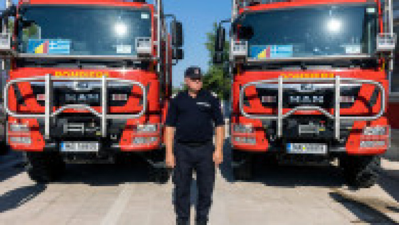 Pompierii români au fost detașați în Grecia, pentru a ajuta la stingerea incendiilor de vegetație. Foto: Profimedia Images | Poza 5 din 8