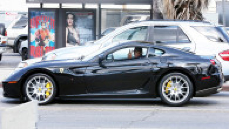 Eddie Murphy într-un Ferrari negru. Foto: Profimedia | Poza 41 din 46