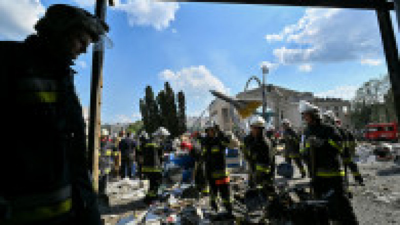Zeci de morți și răniți după un bombardament rusesc cu rachete Kalibr în Vinița. Foto: Profimedia Images | Poza 3 din 24