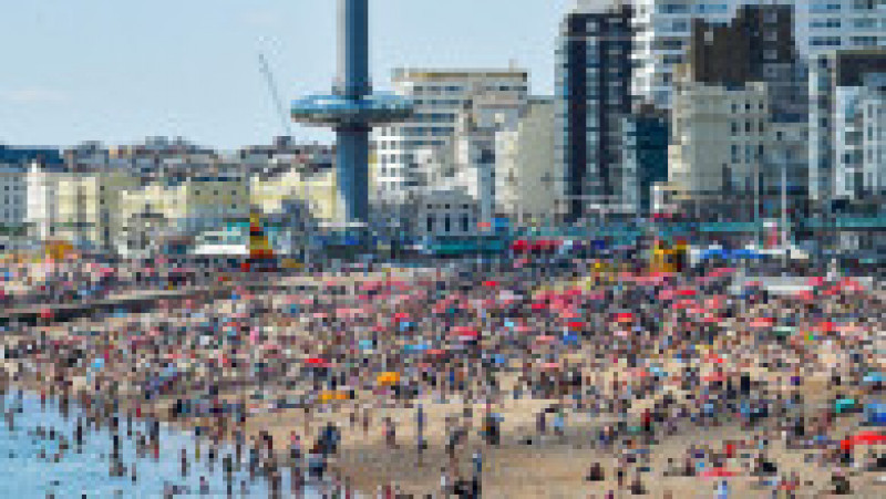 Plajele din Marea Britanie au fost pline de oameni după ce valul de căldură a adus temperaturi record. Foto: Profimedia Images | Poza 15 din 16