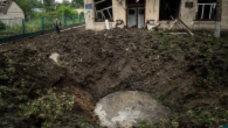 Trei persoane au fost ucise azi-noapte în orașul ucrainean Ciuhuiiv din regiunea Harkov. Foto-Profimedia | Poza 3 din 12