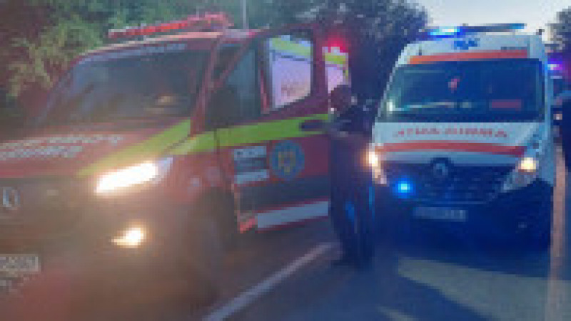 Doi morți și șapte răniți într-un grav accident rutier în județul Vaslui. Autoritățile au activat Planul Roșu de intervenție. Foto: ISU Vaslui | Poza 4 din 5