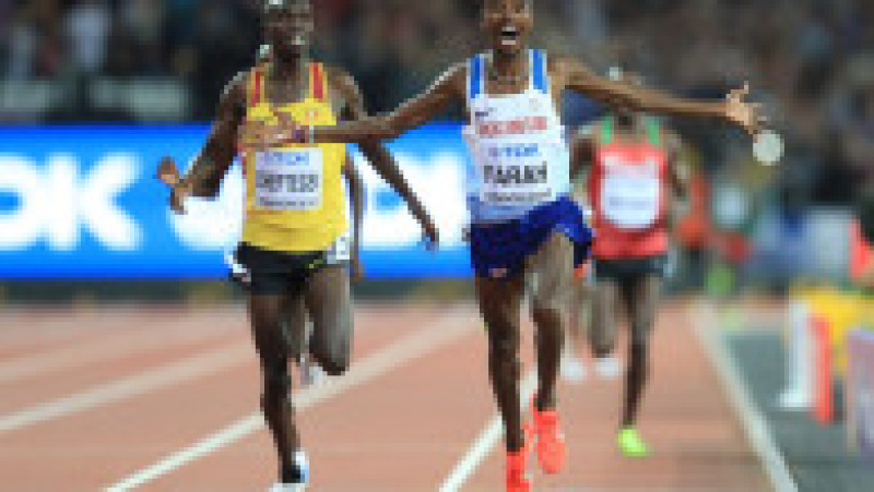 Multiplu campion olimpic la altletism, Mo Farah a ajuns în Marea Britanie la 9 ani, adus de traficanți pentru a lucra ca servitor. Foto-Profimedia Images | Poza 2 din 10